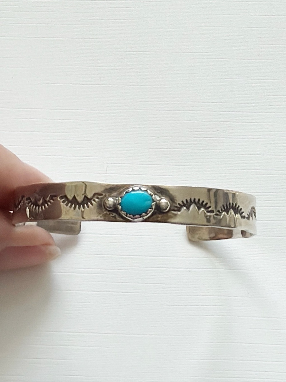 Vintage Southwestern Turquoise Sterling Silver Cuff Bracelet